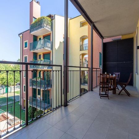 The Best Rent - Spacious Three-Bedroom Apartment With Terrace Milão Exterior foto