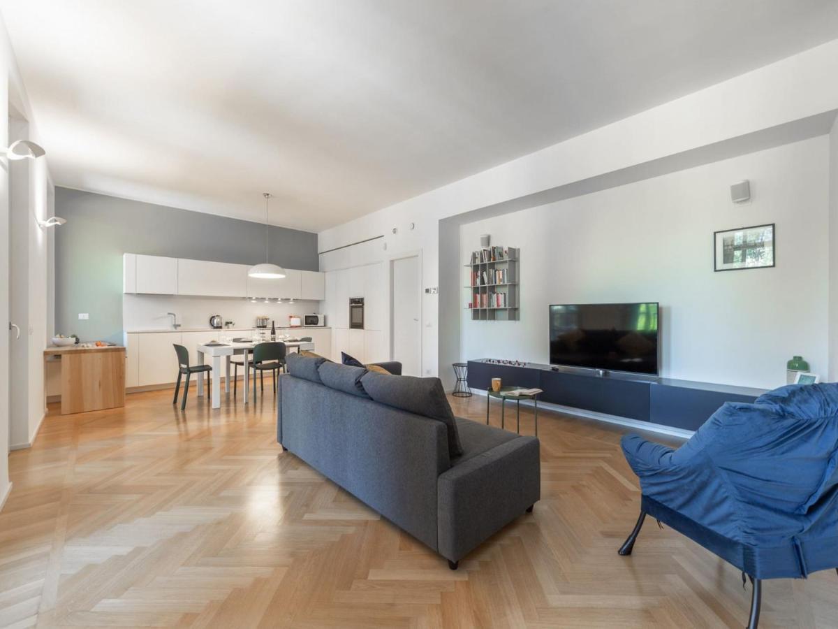 The Best Rent - Spacious Three-Bedroom Apartment With Terrace Milão Exterior foto