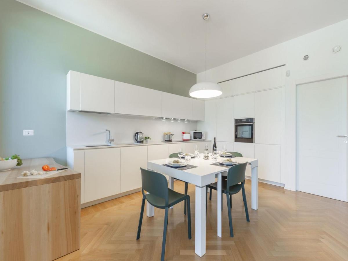 The Best Rent - Spacious Three-Bedroom Apartment With Terrace Milão Exterior foto